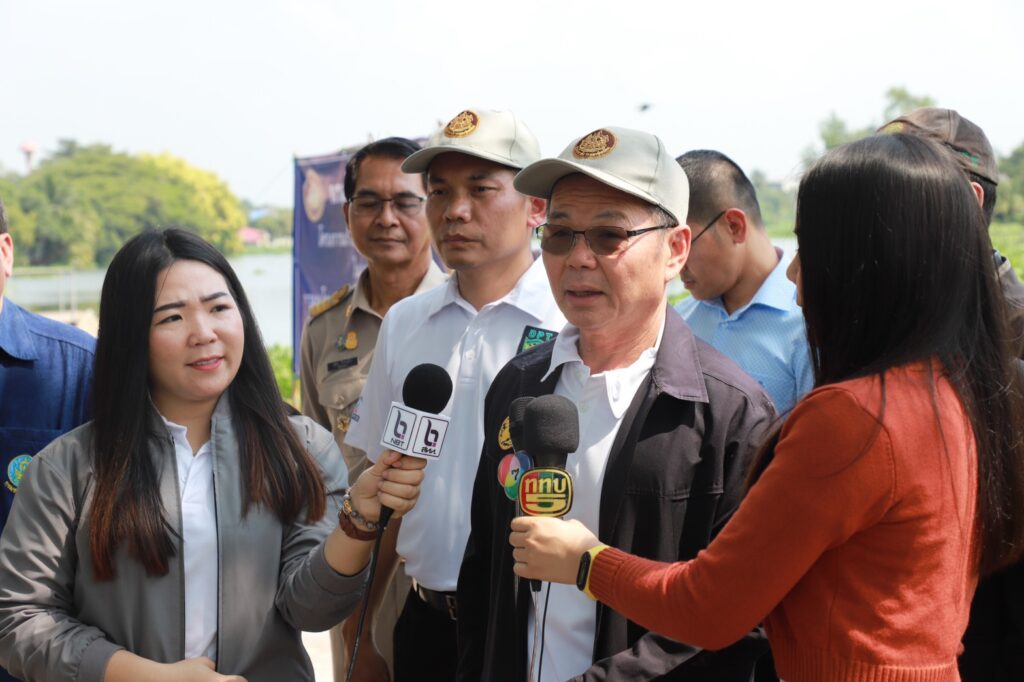 781766946073412350976738698238157064814473835485353920155978418 492