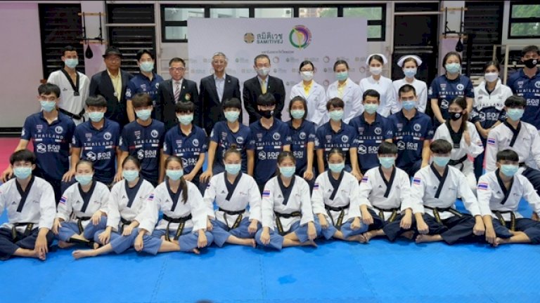 รพ.สมิติเวชจับนักเทควันโดฉีดวัคซีนป้องกันไข้หวัดใหญ่ – สยามกีฬา 581809 681270741989911984585482265344775209156148514001371848091221868661871197101212816838534406812431291627888234038681992661569073018794150717581689898 751172888601138650556295