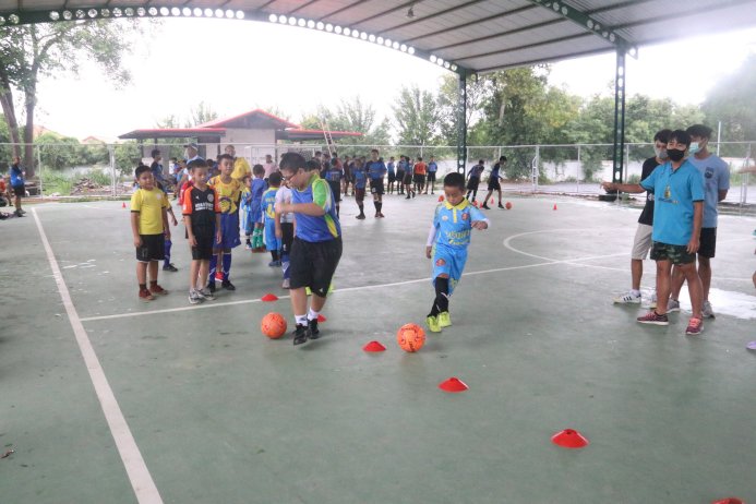 พ่อเมืองศรีสะเกษมอบถ้วยรางวัลแข่งขันกีฬาฟุตซอลคู่เยาวชน – TIGERNEWS.TV 170326770369910359140923457871283263659571786190833006994727399969216126861701704849788677945148542077647498376506799335671878390234374595863841952166988544881075117 tigernews tv